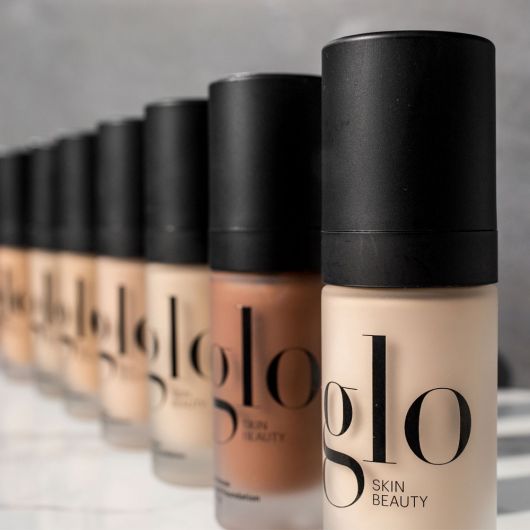 Luminous Liquid Foundation SPF 18 - Glo Skin Beauty
